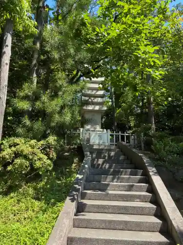 西新井大師総持寺の{uncategorized: "未分類", other: "その他", undefined: "問題あり", building: "その他建物", grave: "お墓", sacred_gate: "鳥居", guardian: "狛犬", statue: "像", buddha: "仏像", history: "歴史", nature: "自然", garden: "庭園", animal: "動物", pagoda: "塔", temizu: "手水舎", mountain_gate: "山門・神門", sanctuary: "本殿・本堂", subordinate: "末社・摂社", art: "芸術", scenery: "景色", jizo: "地蔵", ema: "絵馬", goshuin: "御朱印", omikuji: "おみくじ", items: "授与品その他", amulet: "お守り", goshuincho: "御朱印帳", eats: "食事", festival: "お祭り", votive_dance: "神楽", shichigosan: "七五三参", wedding: "結婚式", experience: "体験その他", initially: "初詣", around: "周辺", anti_infection: "感染症対策"}