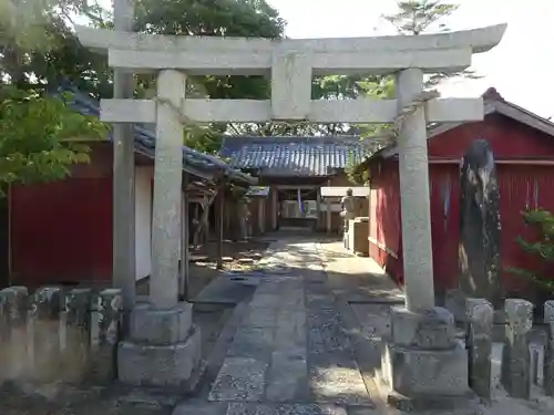 稲荷神社の鳥居