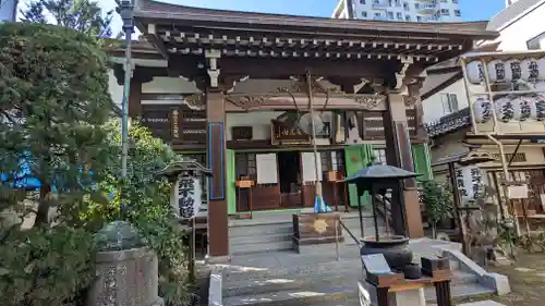 正寶院（飛不動尊）の本殿・本堂