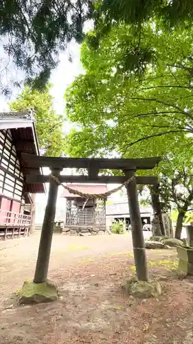 白鳥神社の鳥居