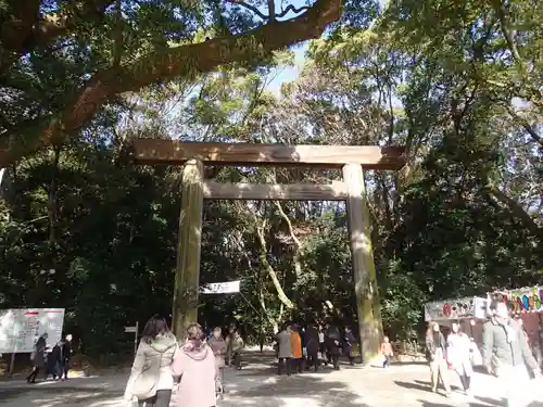 熱田神宮の鳥居