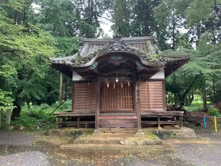 大草神社の本殿・本堂