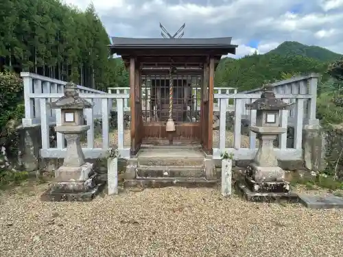 六柱神社(榛原石田)(奈良県)