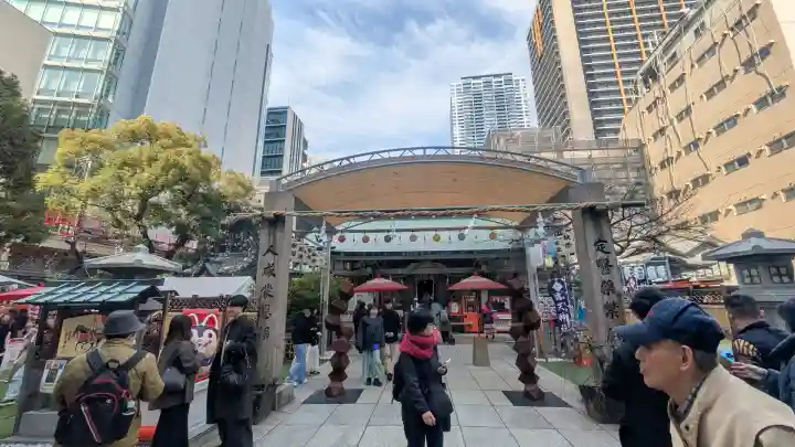 露天神社(お初天神)の{uncategorized: "未分類", other: "その他", undefined: "問題あり", building: "その他建物", grave: "お墓", sacred_gate: "鳥居", guardian: "狛犬", statue: "像", buddha: "仏像", history: "歴史", nature: "自然", garden: "庭園", animal: "動物", pagoda: "塔", temizu: "手水舎", mountain_gate: "山門・神門", sanctuary: "本殿・本堂", subordinate: "末社・摂社", art: "芸術", scenery: "景色", jizo: "地蔵", ema: "絵馬", goshuin: "御朱印", omikuji: "おみくじ", items: "授与品その他", amulet: "お守り", goshuincho: "御朱印帳", eats: "食事", festival: "お祭り", votive_dance: "神楽", shichigosan: "七五三参", wedding: "結婚式", experience: "体験その他", initially: "初詣", around: "周辺", anti_infection: "感染症対策"}