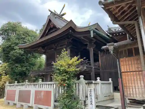 葦守八幡宮の本殿