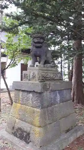 神楽神社の狛犬