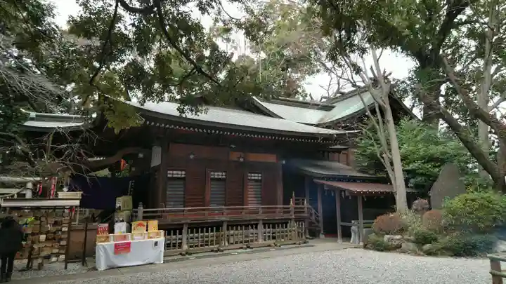 座間神社の本殿・本堂