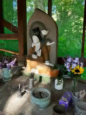 白石神社の仏像