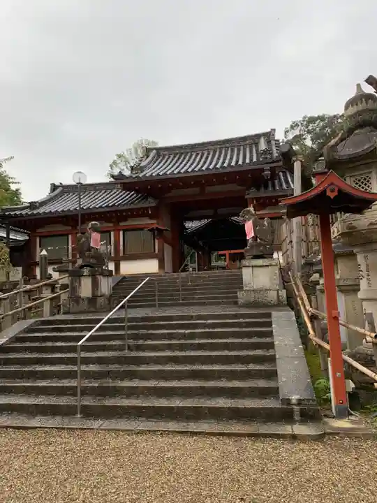 氷室神社の山門・神門