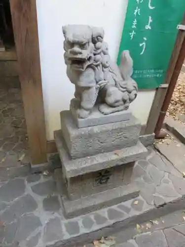 若一神社の狛犬