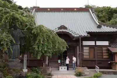 本勝寺の本殿・本堂