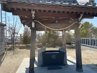栗橋八坂神社の{uncategorized: "未分類", other: "その他", undefined: "問題あり", building: "その他建物", grave: "お墓", sacred_gate: "鳥居", guardian: "狛犬", statue: "像", buddha: "仏像", history: "歴史", nature: "自然", garden: "庭園", animal: "動物", pagoda: "塔", temizu: "手水舎", mountain_gate: "山門・神門", sanctuary: "本殿・本堂", subordinate: "末社・摂社", art: "芸術", scenery: "景色", jizo: "地蔵", ema: "絵馬", goshuin: "御朱印", omikuji: "おみくじ", items: "授与品その他", amulet: "お守り", goshuincho: "御朱印帳", eats: "食事", festival: "お祭り", votive_dance: "神楽", shichigosan: "七五三参", wedding: "結婚式", experience: "体験その他", initially: "初詣", around: "周辺", anti_infection: "感染症対策"}