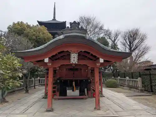 東寺鎮守八幡宮・東寺境内社八島殿(京都府)