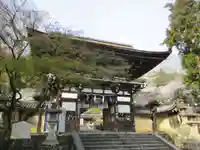 松尾大社の山門・神門