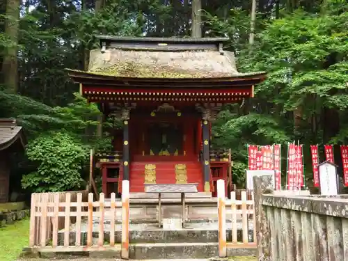 北口本宮冨士浅間神社の末社・摂社