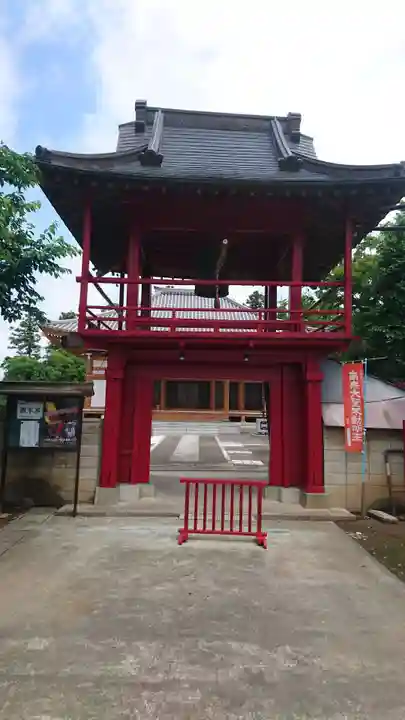 西慶寺(新田触不動尊)の山門・神門