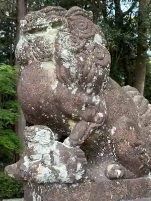 小槻神社の{uncategorized: "未分類", other: "その他", undefined: "問題あり", building: "その他建物", grave: "お墓", sacred_gate: "鳥居", guardian: "狛犬", statue: "像", buddha: "仏像", history: "歴史", nature: "自然", garden: "庭園", animal: "動物", pagoda: "塔", temizu: "手水舎", mountain_gate: "山門・神門", sanctuary: "本殿・本堂", subordinate: "末社・摂社", art: "芸術", scenery: "景色", jizo: "地蔵", ema: "絵馬", goshuin: "御朱印", omikuji: "おみくじ", items: "授与品その他", amulet: "お守り", goshuincho: "御朱印帳", eats: "食事", festival: "お祭り", votive_dance: "神楽", shichigosan: "七五三参", wedding: "結婚式", experience: "体験その他", initially: "初詣", around: "周辺", anti_infection: "感染症対策"}