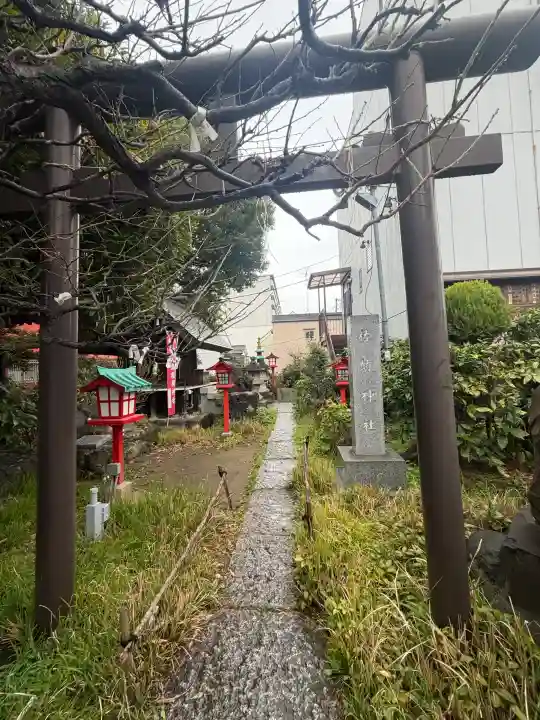 大島稲荷神社の{uncategorized: "未分類", other: "その他", undefined: "問題あり", building: "その他建物", grave: "お墓", sacred_gate: "鳥居", guardian: "狛犬", statue: "像", buddha: "仏像", history: "歴史", nature: "自然", garden: "庭園", animal: "動物", pagoda: "塔", temizu: "手水舎", mountain_gate: "山門・神門", sanctuary: "本殿・本堂", subordinate: "末社・摂社", art: "芸術", scenery: "景色", jizo: "地蔵", ema: "絵馬", goshuin: "御朱印", omikuji: "おみくじ", items: "授与品その他", amulet: "お守り", goshuincho: "御朱印帳", eats: "食事", festival: "お祭り", votive_dance: "神楽", shichigosan: "七五三参", wedding: "結婚式", experience: "体験その他", initially: "初詣", around: "周辺", anti_infection: "感染症対策"}