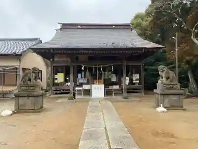 椿ノ海　水神社の{uncategorized: "未分類", other: "その他", undefined: "問題あり", building: "その他建物", grave: "お墓", sacred_gate: "鳥居", guardian: "狛犬", statue: "像", buddha: "仏像", history: "歴史", nature: "自然", garden: "庭園", animal: "動物", pagoda: "塔", temizu: "手水舎", mountain_gate: "山門・神門", sanctuary: "本殿・本堂", subordinate: "末社・摂社", art: "芸術", scenery: "景色", jizo: "地蔵", ema: "絵馬", goshuin: "御朱印", omikuji: "おみくじ", items: "授与品その他", amulet: "お守り", goshuincho: "御朱印帳", eats: "食事", festival: "お祭り", votive_dance: "神楽", shichigosan: "七五三参", wedding: "結婚式", experience: "体験その他", initially: "初詣", around: "周辺", anti_infection: "感染症対策"}