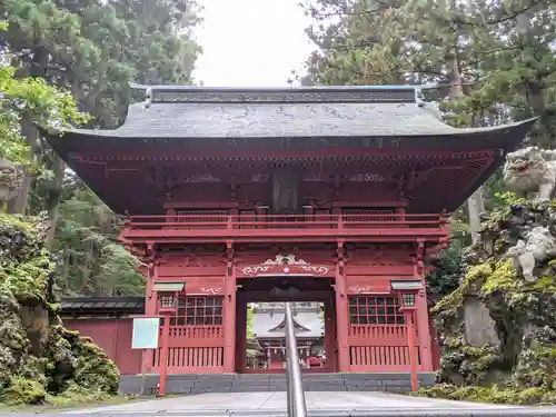 富士山東口本宮 冨士浅間神社の山門・神門