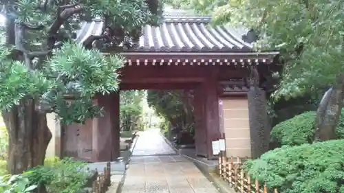 報国寺の山門・神門