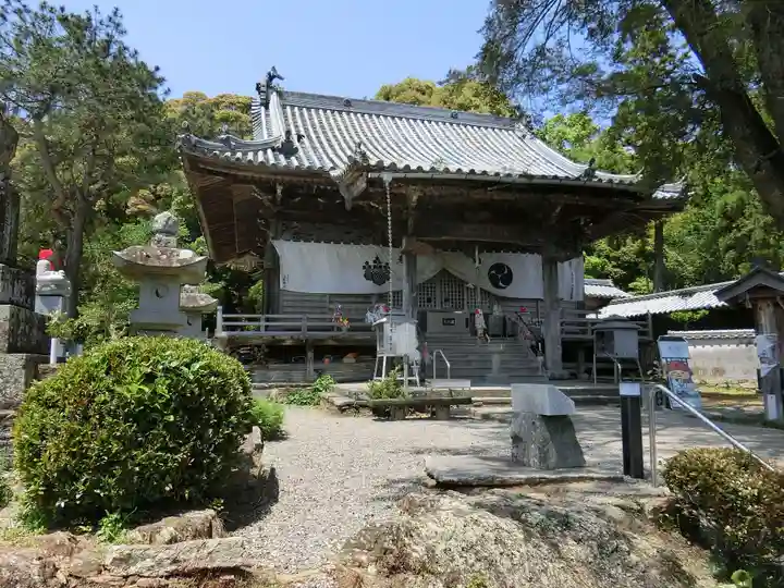 常楽寺の本殿・本堂