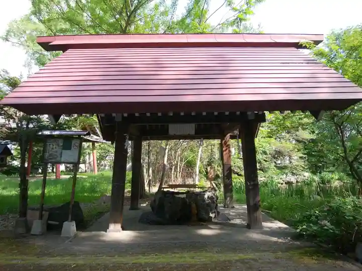 永山神社の手水舎