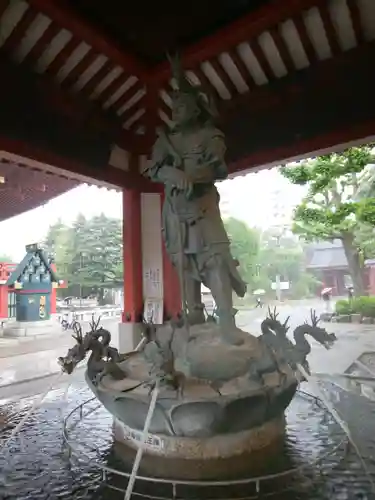 浅草寺の手水