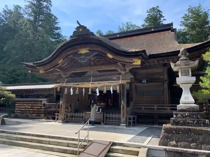 小國神社の本殿・本堂