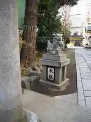 銀杏岡八幡神社の狛犬