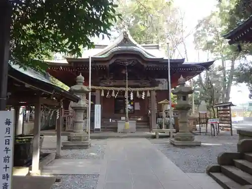 座間神社の本殿・本堂