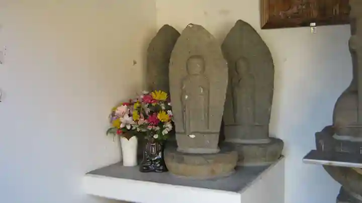 北半田六地蔵の地蔵