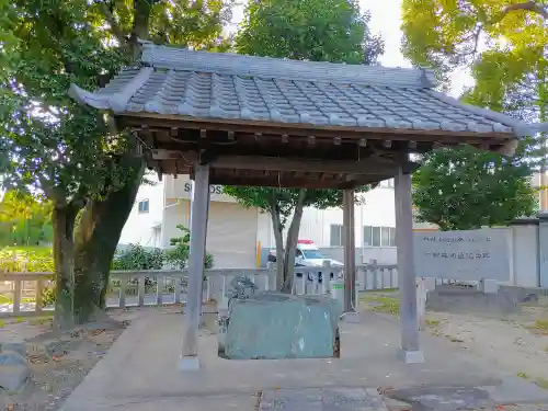 八王子社の手水舎