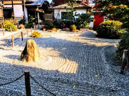 西岸寺の庭園