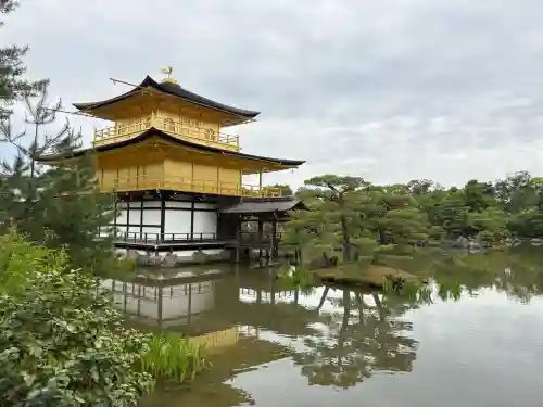 鹿苑寺（金閣寺）の{uncategorized: "未分類", other: "その他", undefined: "問題あり", building: "その他建物", grave: "お墓", sacred_gate: "鳥居", guardian: "狛犬", statue: "像", buddha: "仏像", history: "歴史", nature: "自然", garden: "庭園", animal: "動物", pagoda: "塔", temizu: "手水舎", mountain_gate: "山門・神門", sanctuary: "本殿・本堂", subordinate: "末社・摂社", art: "芸術", scenery: "景色", jizo: "地蔵", ema: "絵馬", goshuin: "御朱印", omikuji: "おみくじ", items: "授与品その他", amulet: "お守り", goshuincho: "御朱印帳", eats: "食事", festival: "お祭り", votive_dance: "神楽", shichigosan: "七五三参", wedding: "結婚式", experience: "体験その他", initially: "初詣", around: "周辺", anti_infection: "感染症対策"}