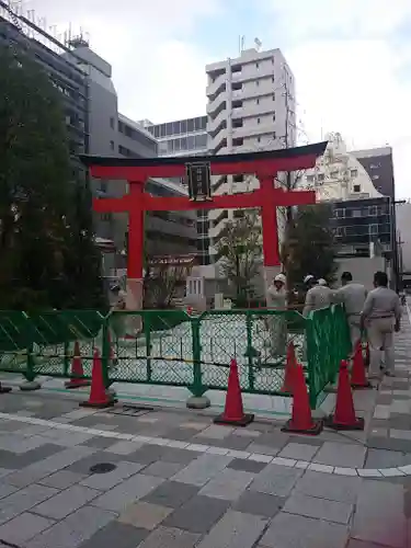 福徳神社（芽吹稲荷）の鳥居