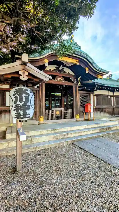 白金氷川神社の本殿・本堂