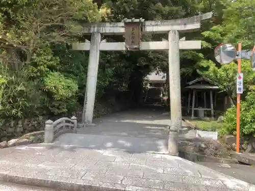 多太神社の鳥居