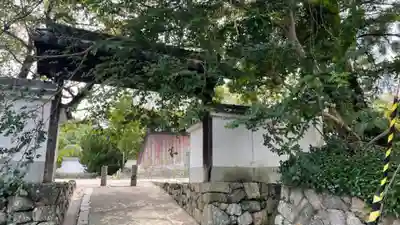 當麻寺の山門・神門