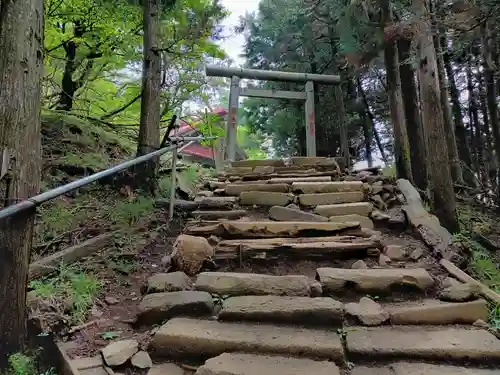 大山阿夫利神社本社の鳥居