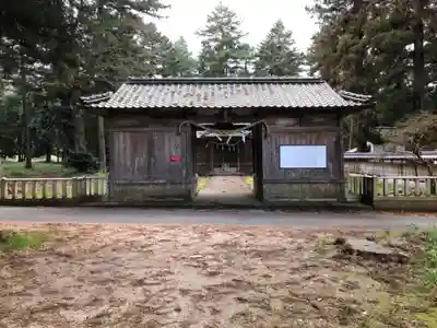 御出石神社の山門・神門