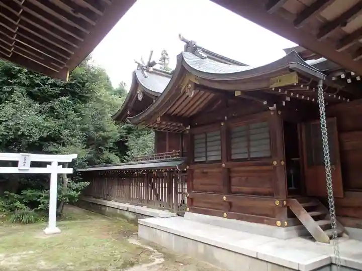 速谷神社の本殿・本堂