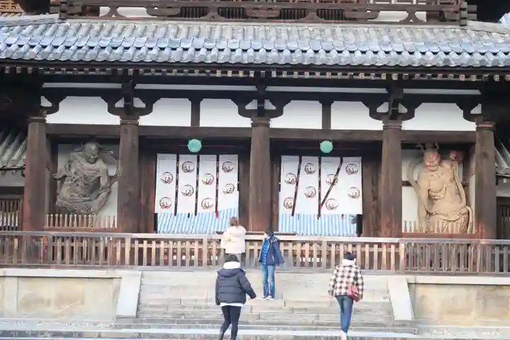 法隆寺の山門・神門
