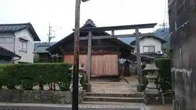 大鳥居荒神社の本殿・本堂