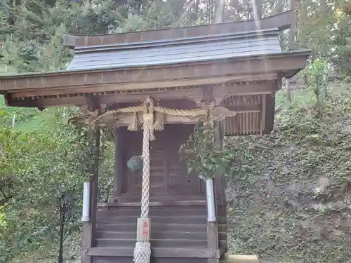 新井神社の末社