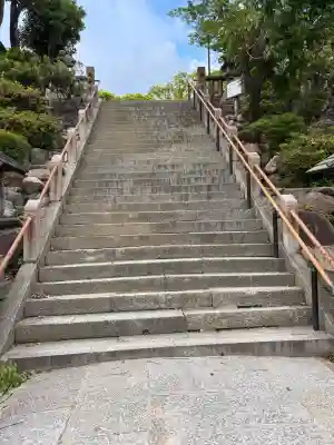敏馬神社の{uncategorized: "未分類", other: "その他", undefined: "問題あり", building: "その他建物", grave: "お墓", sacred_gate: "鳥居", guardian: "狛犬", statue: "像", buddha: "仏像", history: "歴史", nature: "自然", garden: "庭園", animal: "動物", pagoda: "塔", temizu: "手水舎", mountain_gate: "山門・神門", sanctuary: "本殿・本堂", subordinate: "末社・摂社", art: "芸術", scenery: "景色", jizo: "地蔵", ema: "絵馬", goshuin: "御朱印", omikuji: "おみくじ", items: "授与品その他", amulet: "お守り", goshuincho: "御朱印帳", eats: "食事", festival: "お祭り", votive_dance: "神楽", shichigosan: "七五三参", wedding: "結婚式", experience: "体験その他", initially: "初詣", around: "周辺", anti_infection: "感染症対策"}