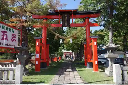 生島足島神社の鳥居