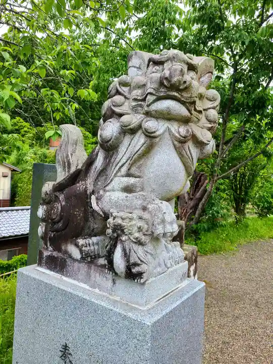 生目神社の狛犬