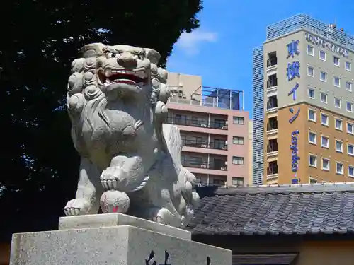 柳原神社の狛犬