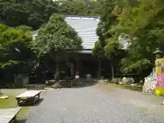 小松寺の本殿